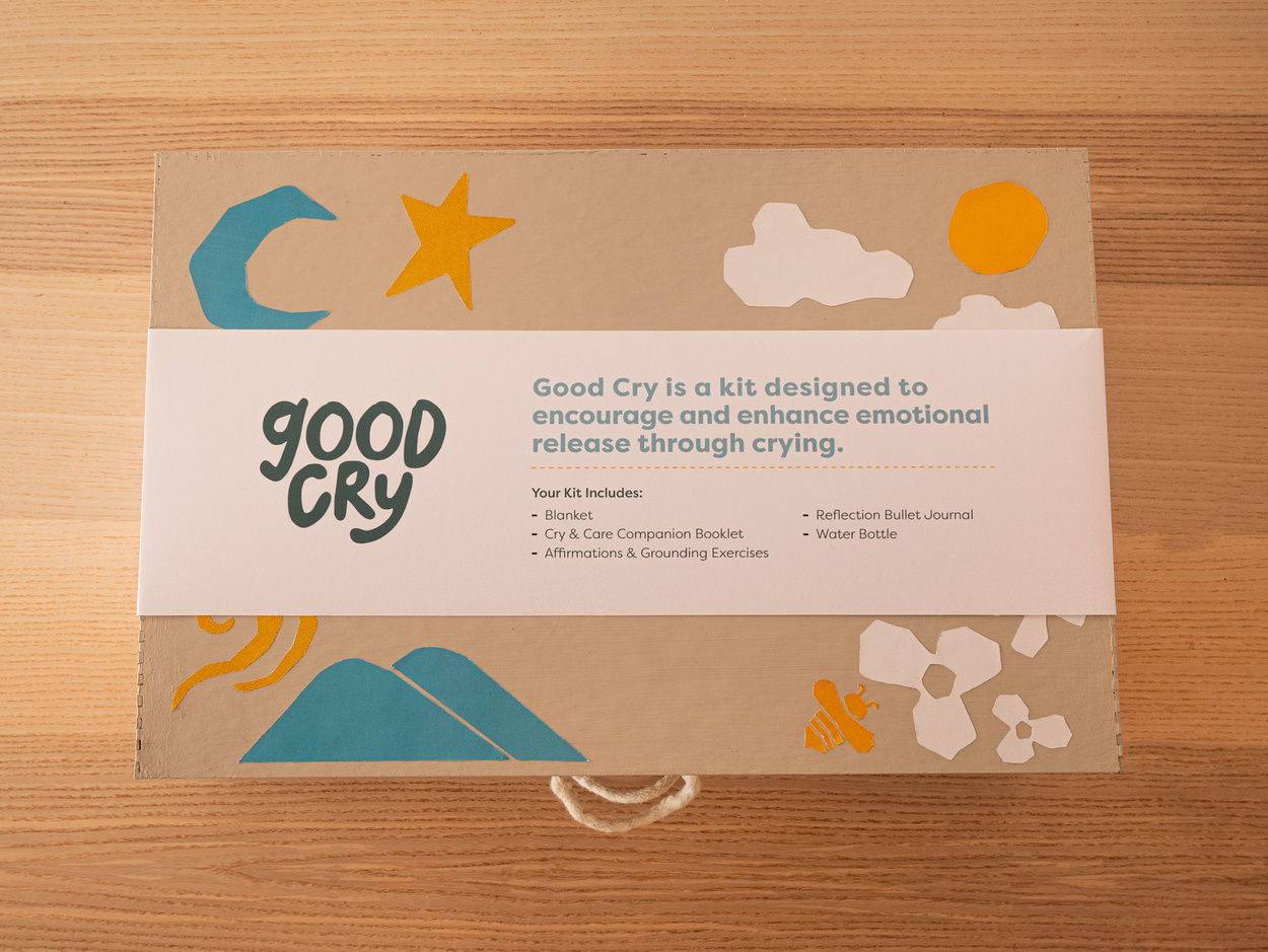 Closed box with decorations